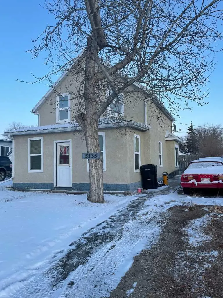 5135 49 Street Consort AB T0C 1B0