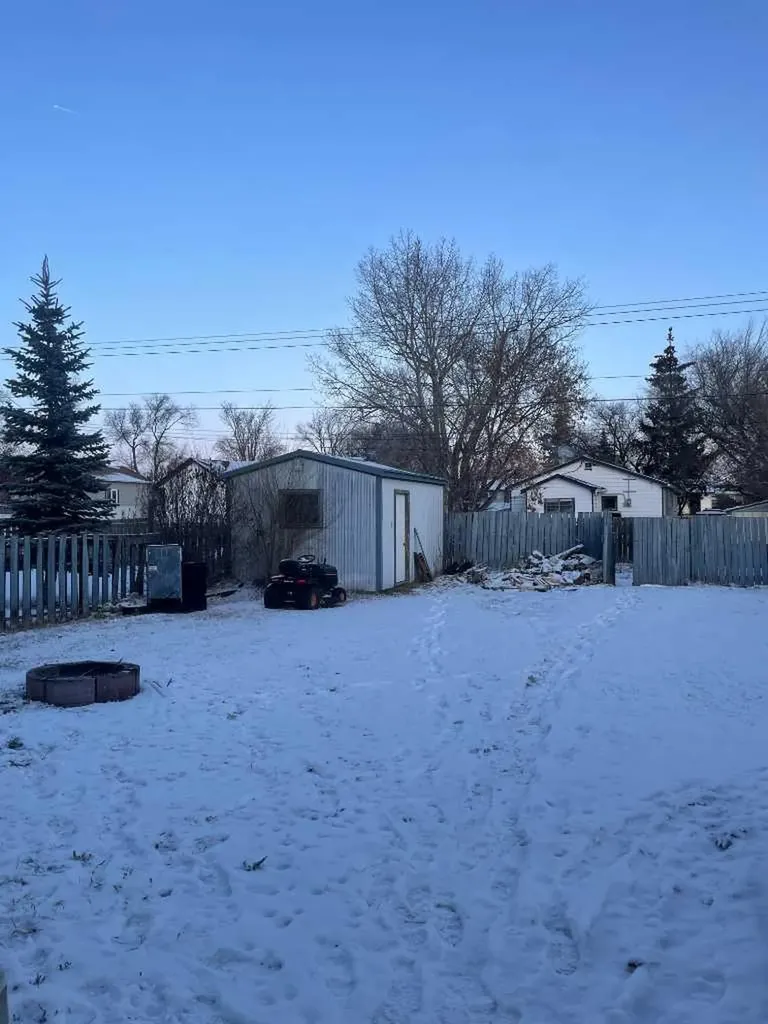 5135 49 Street Consort AB T0C 1B0