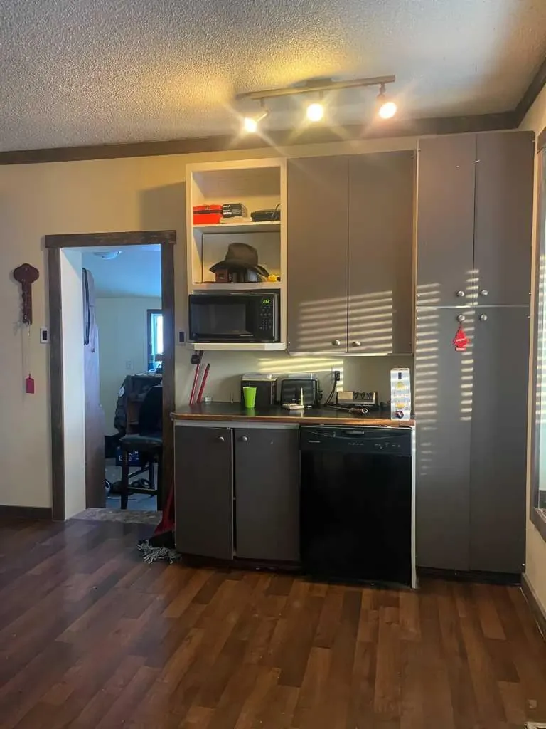5135 49 Street Consort AB T0C 1B0