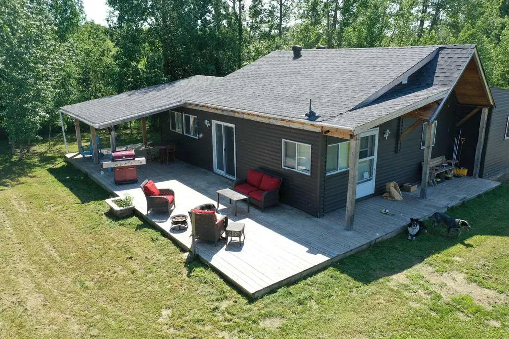 163033 Twp Road 714 Wandering River AB T0A 3M0