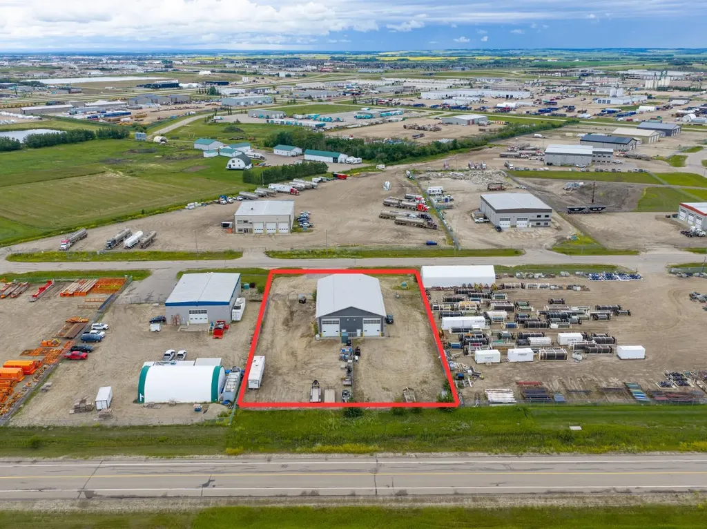 9326 81 Avenue Clairmont AB T8X 0M9