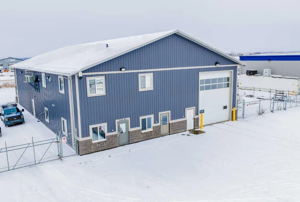 9326 81 Avenue Clairmont AB T8X 0M9