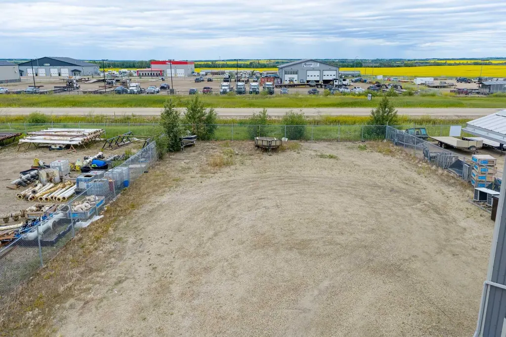 9326 81 Avenue Clairmont AB T8X 0M9