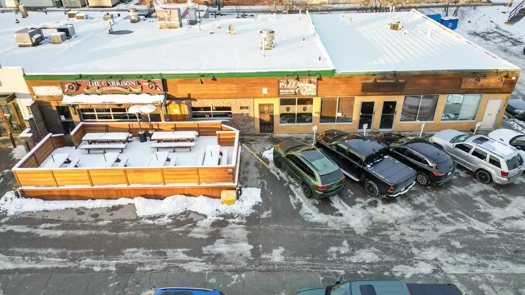 2028-2032-2040 42 Avenue SW Calgary AB T2T 2M7