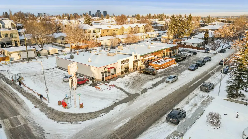2028-2032-2040 42 Avenue SW Calgary AB T2T 2M7