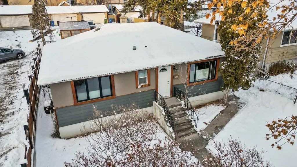 2028-2032-2040 42 Avenue SW Calgary AB T2T 2M7