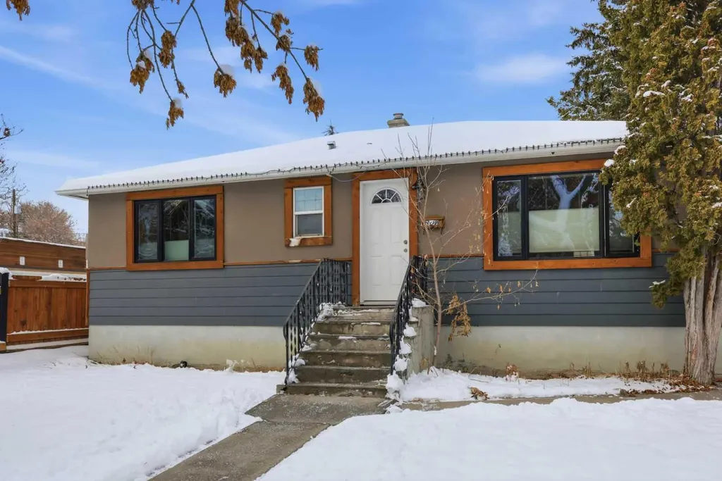 2028-2032-2040 42 Avenue SW Calgary AB T2T 2M7