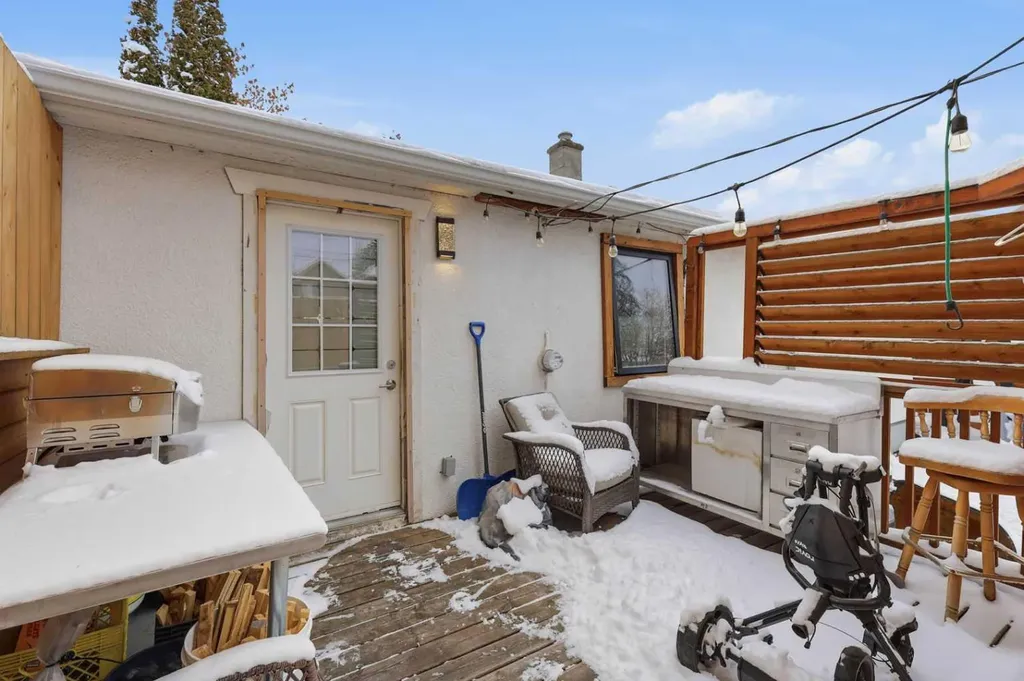 2028-2032-2040 42 Avenue SW Calgary AB T2T 2M7
