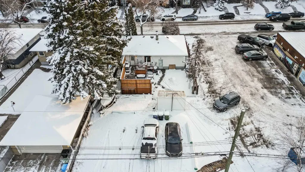 2028-2032-2040 42 Avenue SW Calgary AB T2T 2M7