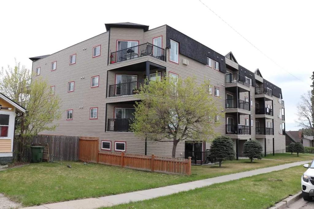 5037 7 Avenue Edson AB T7E 0A8