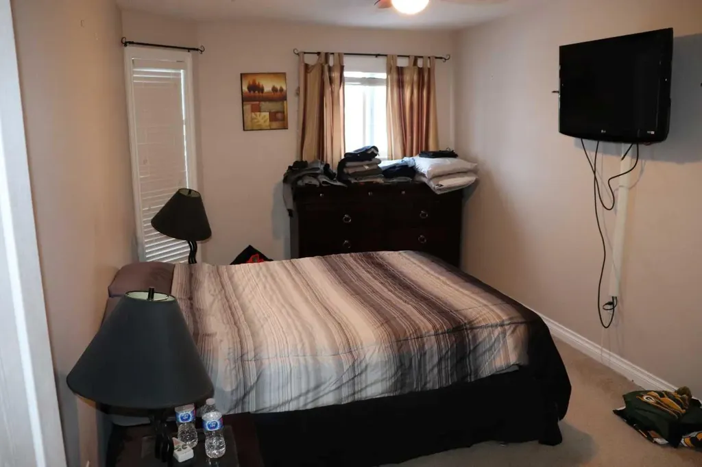 5037 7 Avenue Edson AB T7E 0A8