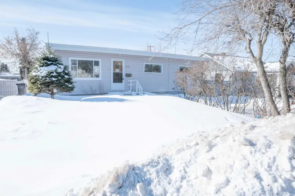 9513 105 Avenue Grande Prairie AB T8V 1G5