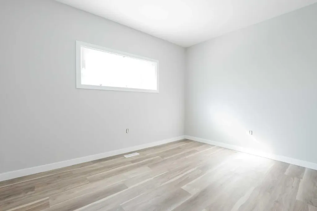 9513 105 Avenue Grande Prairie AB T8V 1G5