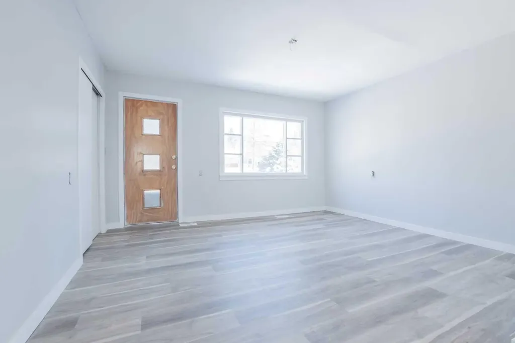 9513 105 Avenue Grande Prairie AB T8V 1G5
