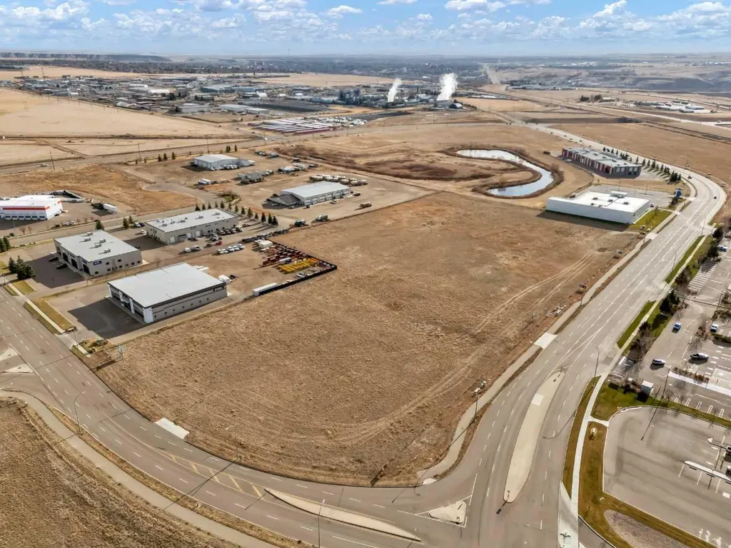 2377 Box Springs Boulevard NW Medicine Hat AB T1C 0C8