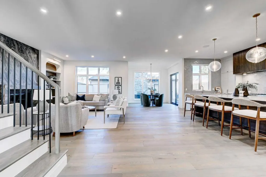 3614 10 Street SW Calgary AB T2T 3H8