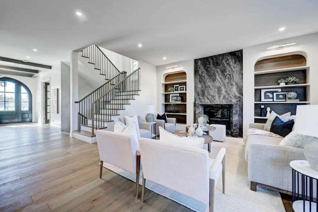 3614 10 Street SW Calgary AB T2T 3H8