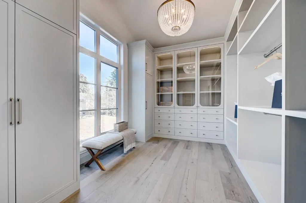 3614 10 Street SW Calgary AB T2T 3H8