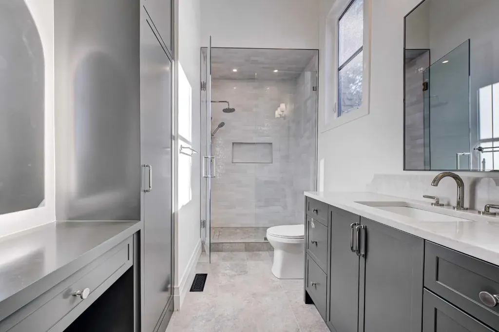 3614 10 Street SW Calgary AB T2T 3H8