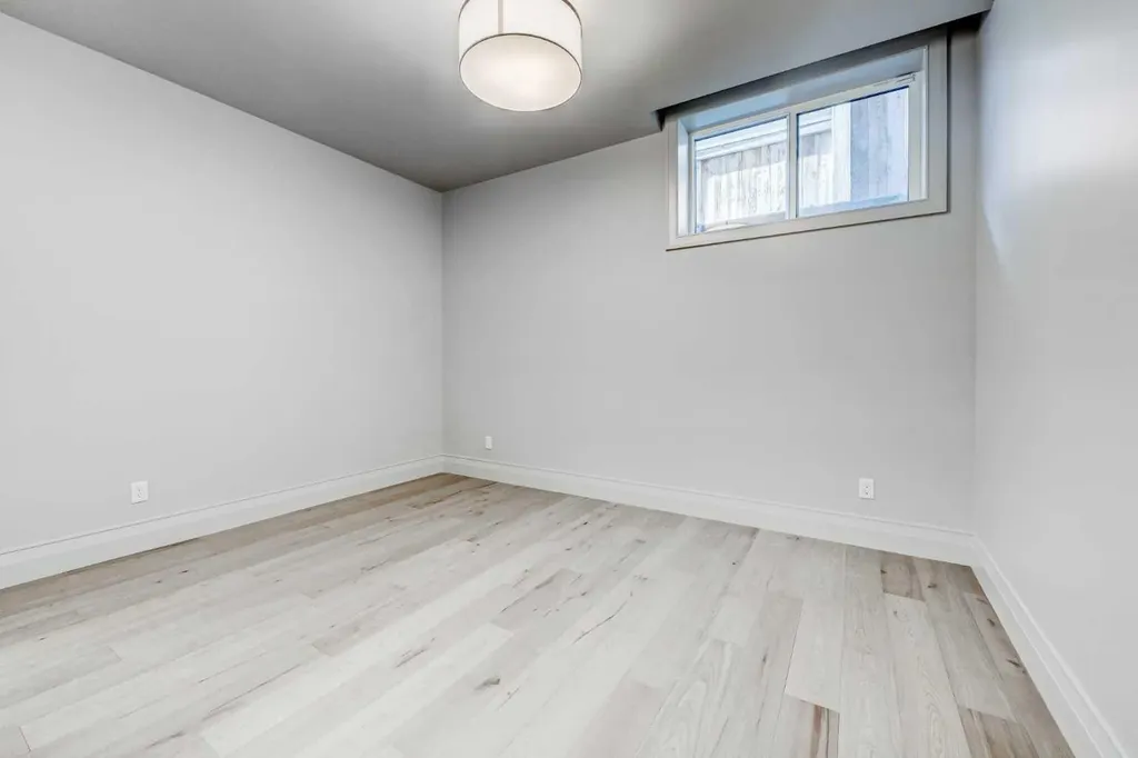 3614 10 Street SW Calgary AB T2T 3H8