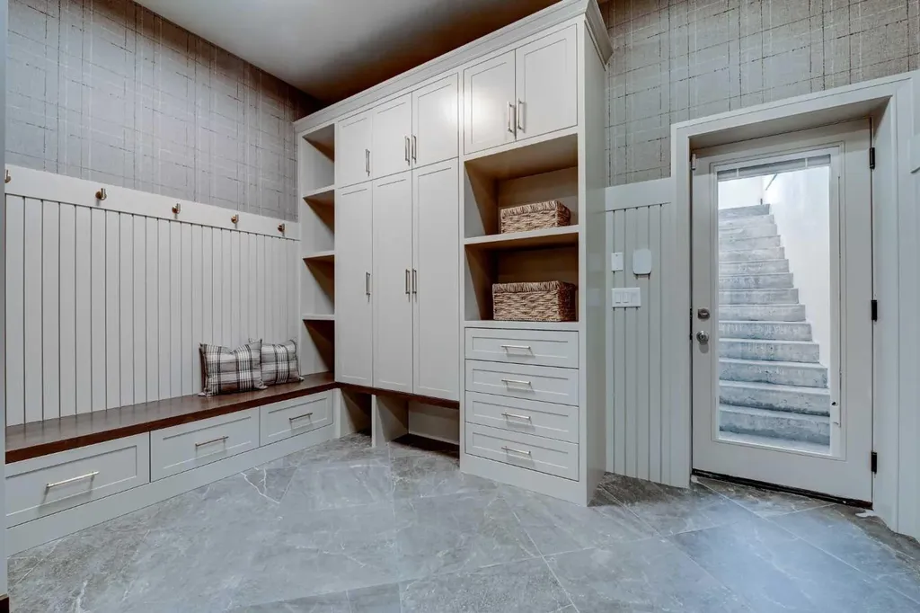 3614 10 Street SW Calgary AB T2T 3H8