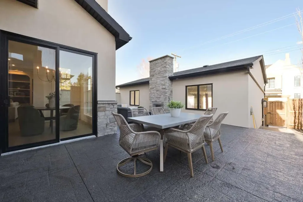 3614 10 Street SW Calgary AB T2T 3H8