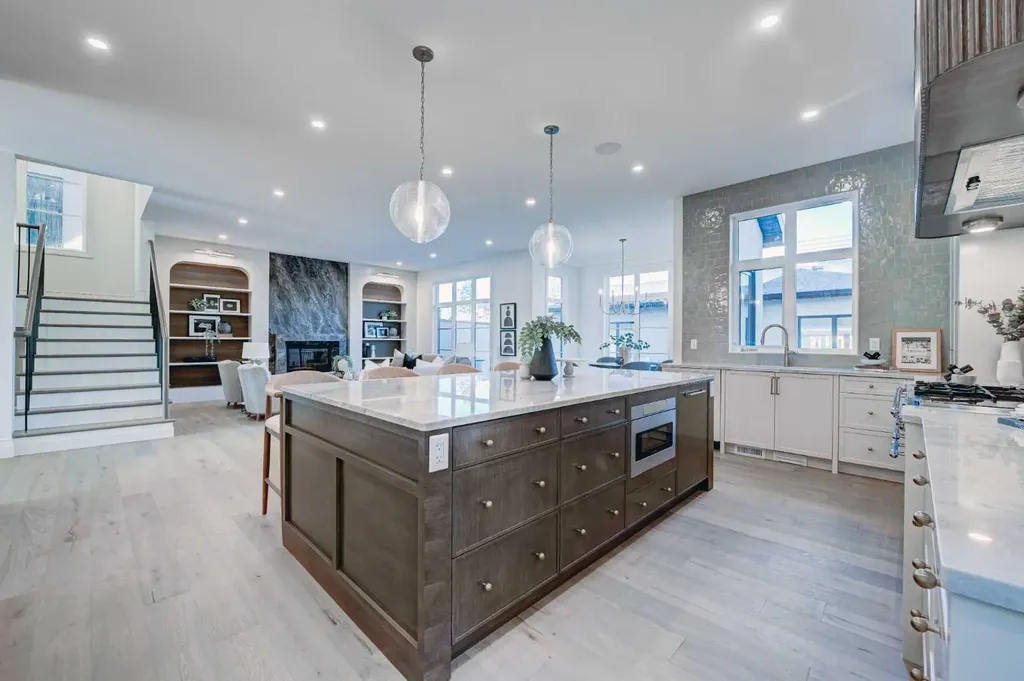 3614 10 Street SW Calgary AB T2T 3H8
