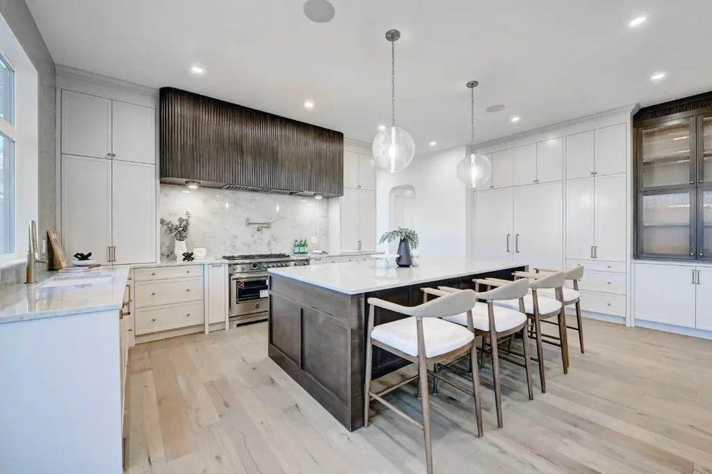 3614 10 Street SW Calgary AB T2T 3H8
