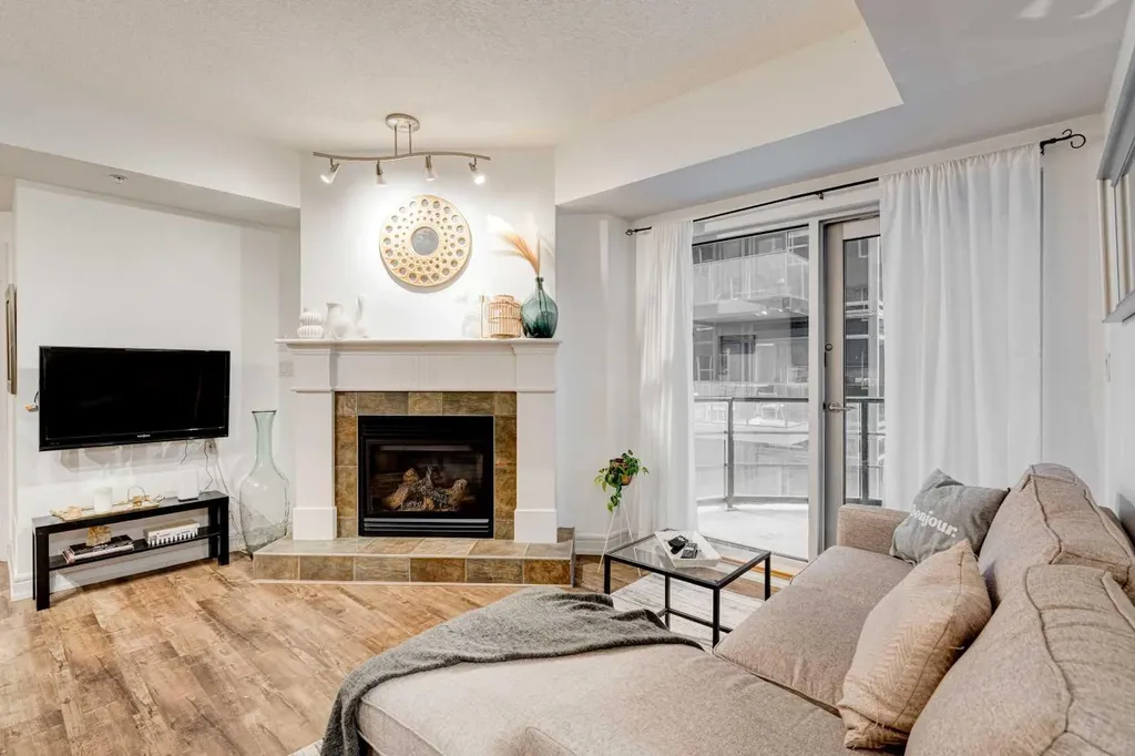 110 7 Street SW Calgary AB T2P 5M9