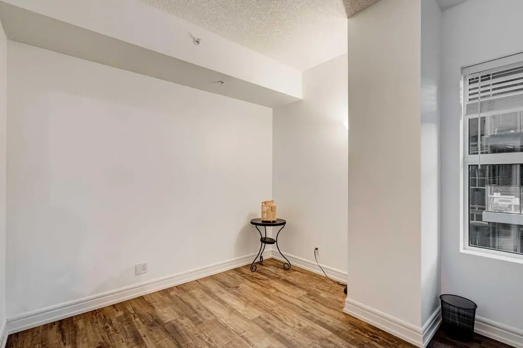 110 7 Street SW Calgary AB T2P 5M9