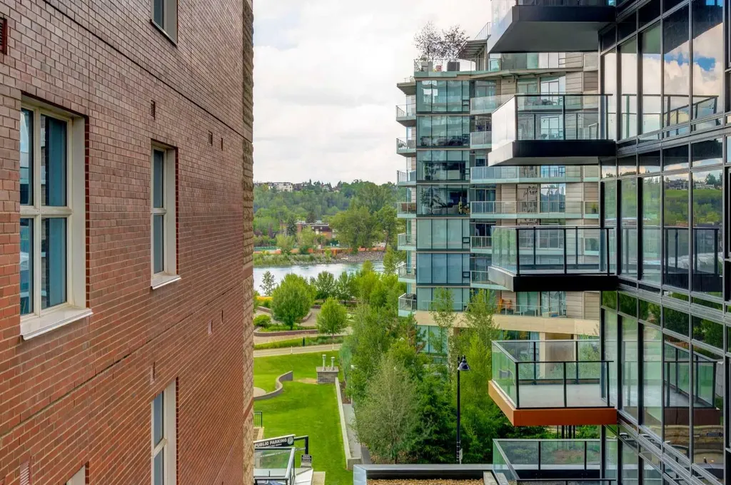 110 7 Street SW Calgary AB T2P 5M9