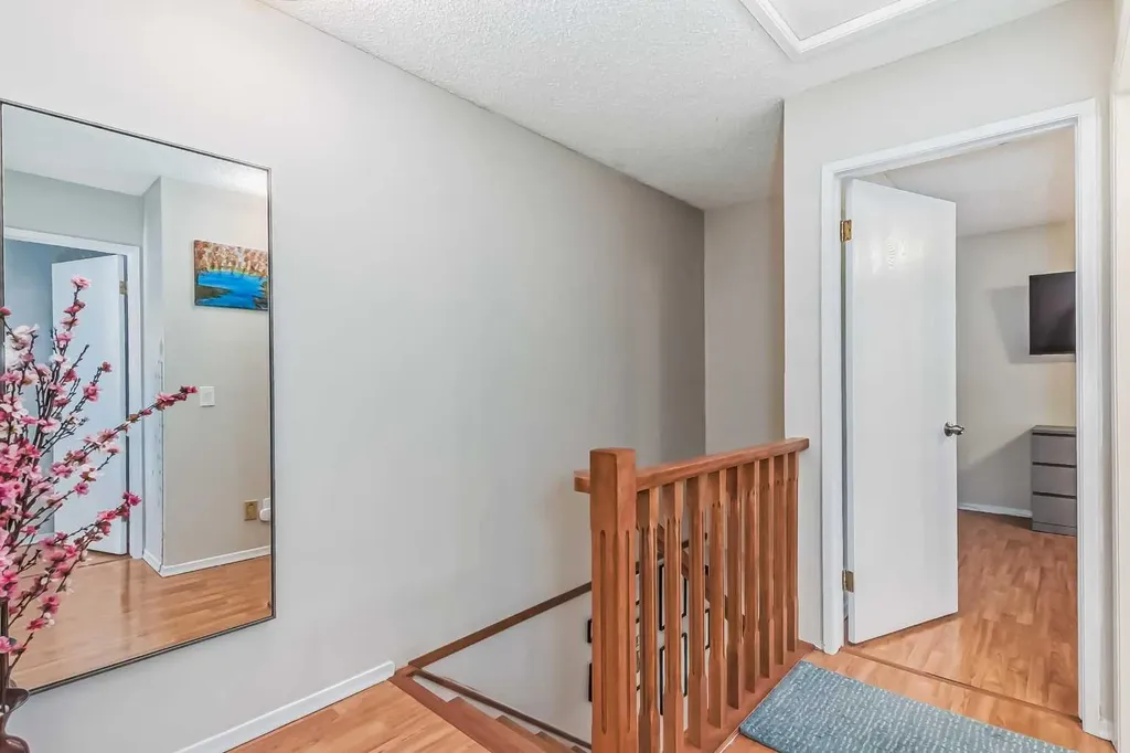 1451 Berkley Drive NW Calgary AB T3K 1T6