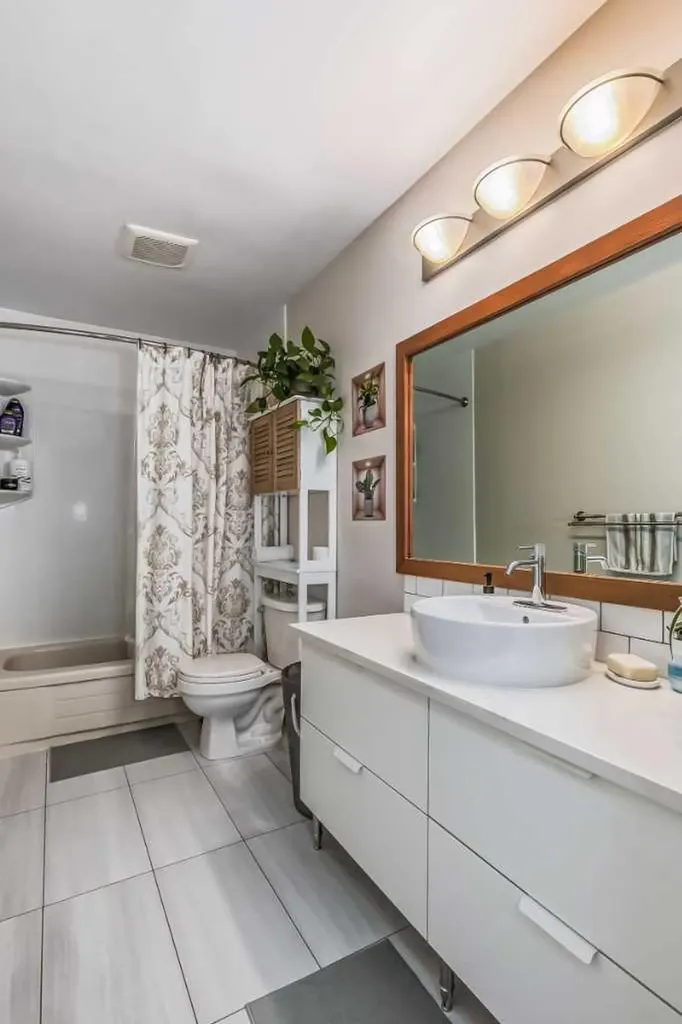 1451 Berkley Drive NW Calgary AB T3K 1T6
