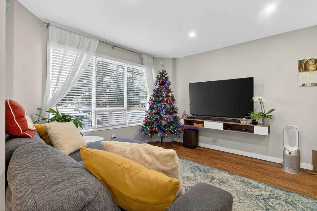 1451 Berkley Drive NW Calgary AB T3K 1T6