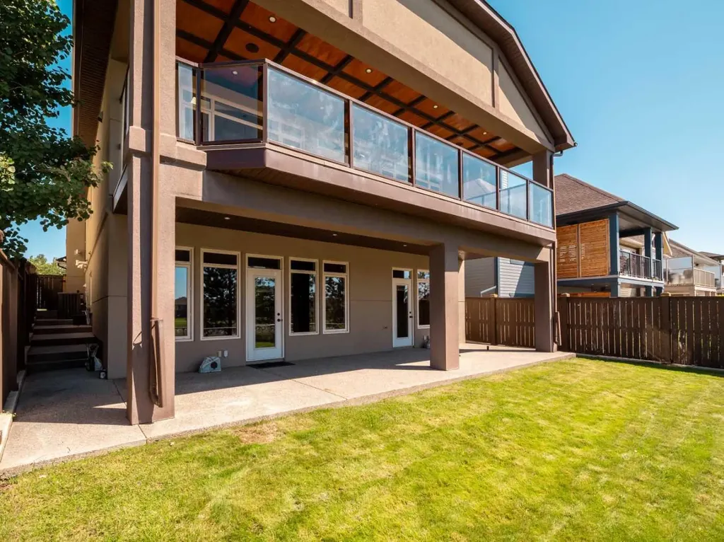 629 Southgate Boulevard S Lethbridge AB T1K 5R5