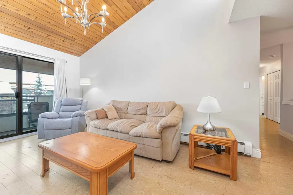 3730 50 Street NW Calgary AB T3A 2V9