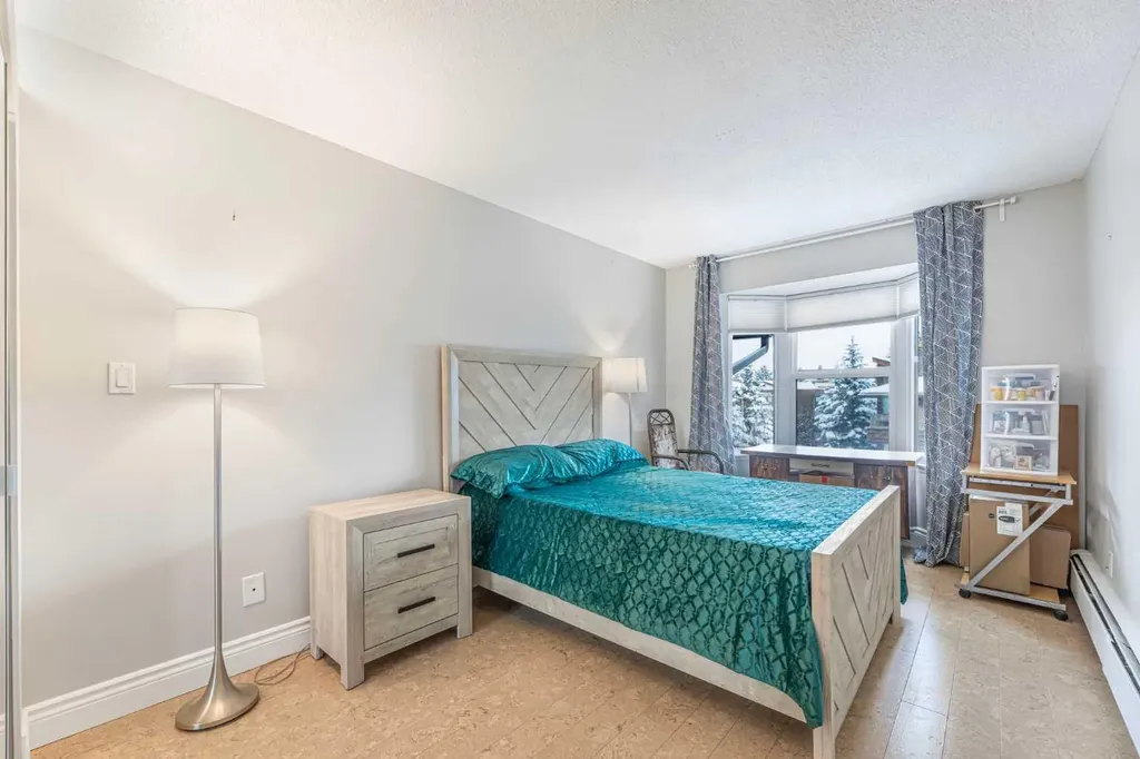 3730 50 Street NW Calgary AB T3A 2V9