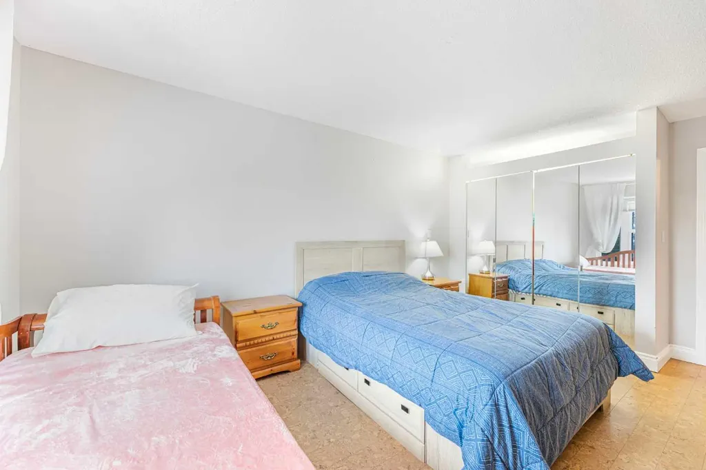 3730 50 Street NW Calgary AB T3A 2V9