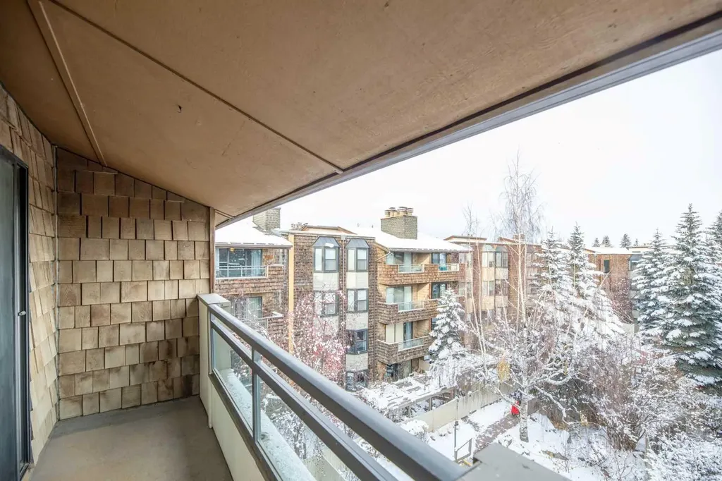 3730 50 Street NW Calgary AB T3A 2V9