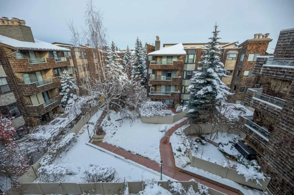 3730 50 Street NW Calgary AB T3A 2V9
