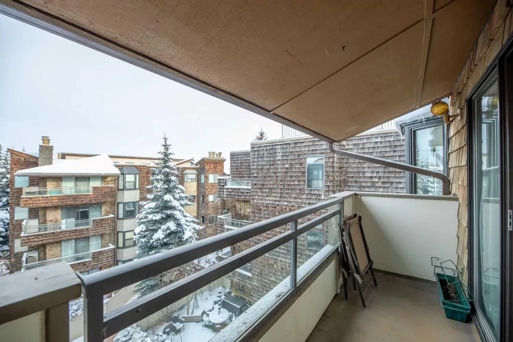 3730 50 Street NW Calgary AB T3A 2V9