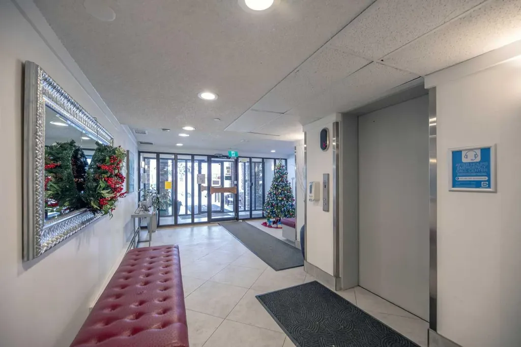 3730 50 Street NW Calgary AB T3A 2V9