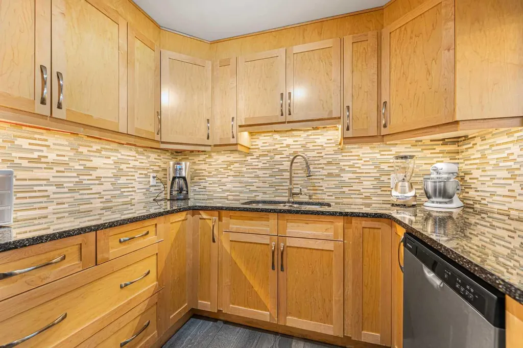 3730 50 Street NW Calgary AB T3A 2V9