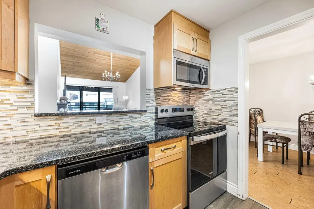 3730 50 Street NW Calgary AB T3A 2V9
