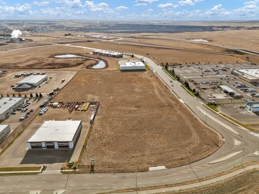 2377 Box Springs Boulevard NW Medicine Hat AB T1C 0C8