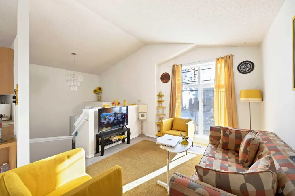87 Taralea Gardens NE Calgary AB T3J 4W5
