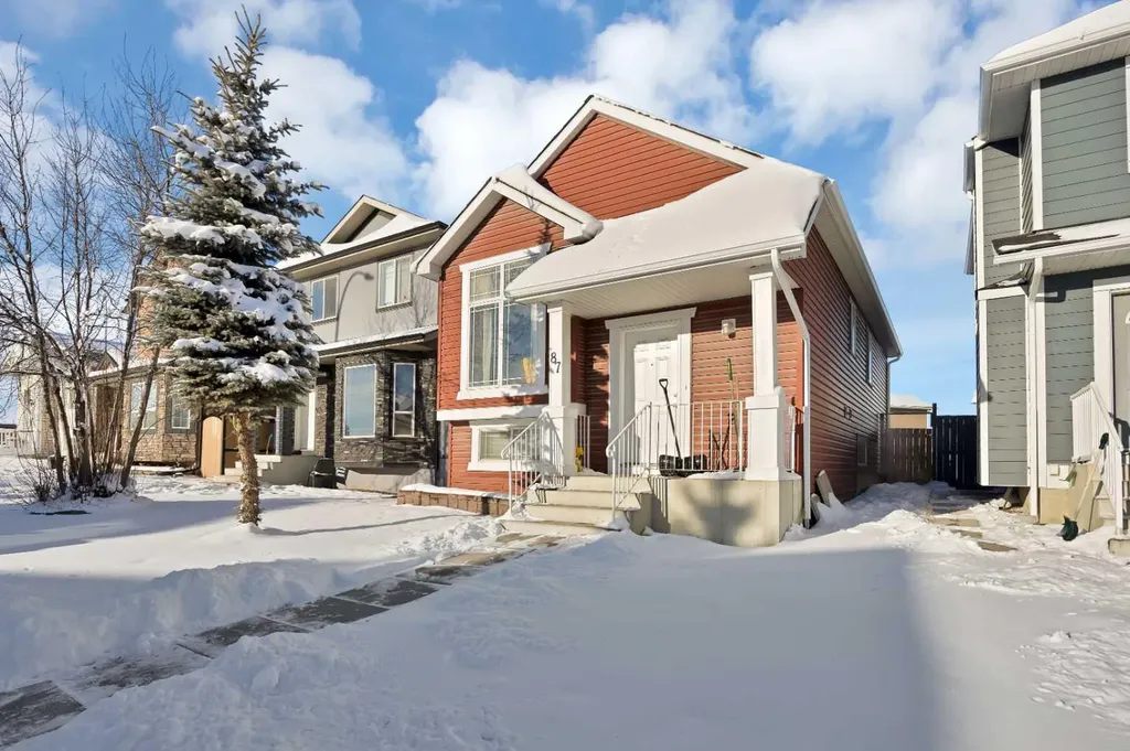 87 Taralea Gardens NE Calgary AB T3J 4W5