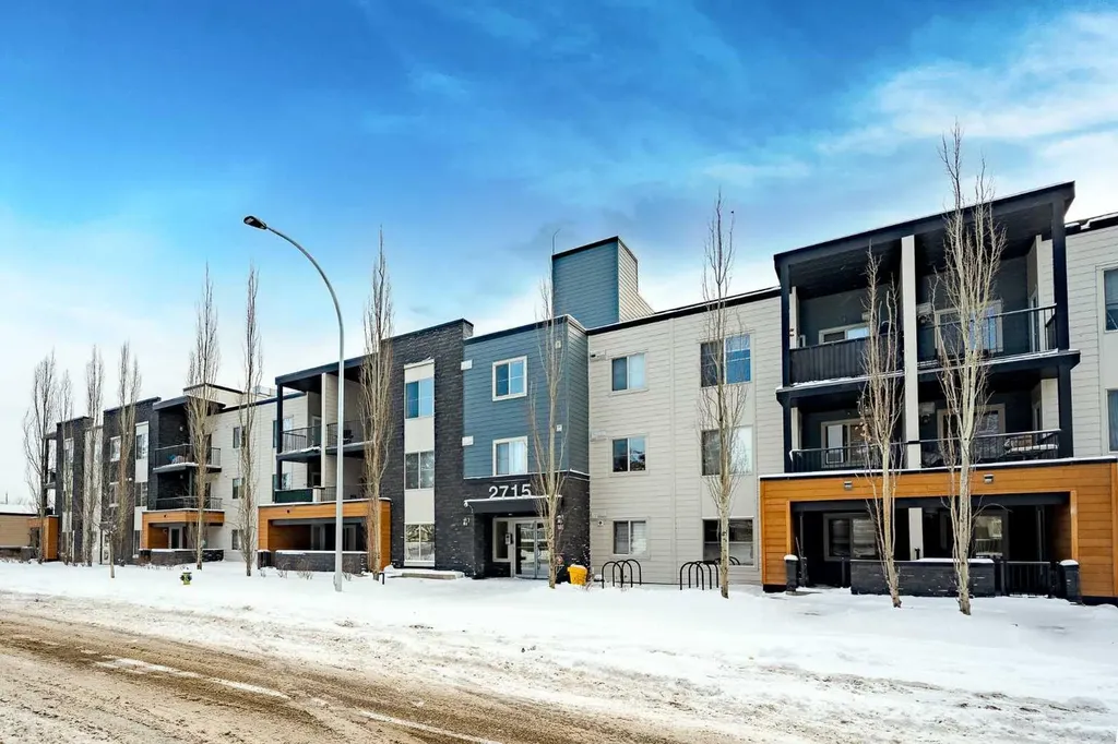 2715 12 Avenue SE Calgary AB T2A4X8