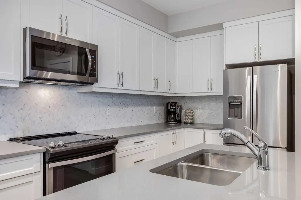 150 Auburn Meadows Manor SE Calgary AB T3M 2S6