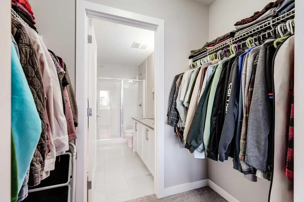 150 Auburn Meadows Manor SE Calgary AB T3M 2S6